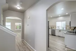 18421 115th Ave E, Puyallup, WA 98374 - Photo 4