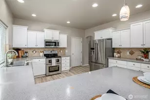 18421 115th Ave E, Puyallup, WA 98374 - Photo 10