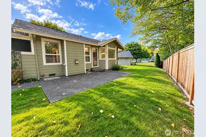 911 NW Leisure Lane, Bremerton, WA 98311 - Photo 18