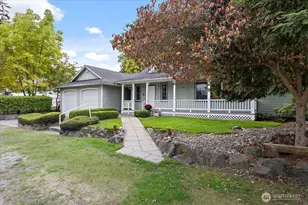 10231 41st Ave SW, Seattle, WA 98146 - Photo 2