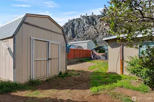 14934 Golden Delicious, Entiat, WA 98822 - Photo 32