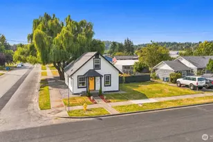 1102 6th Ave SW, Puyallup, WA 98371 - Photo 2