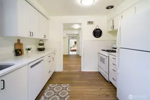 2216 Elizabeth St, Bellingham, WA 98225 - Photo 12