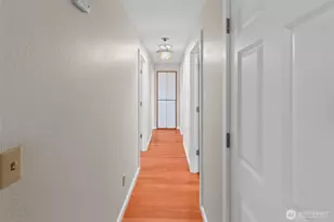1908 NE Bentley Dr, Bremerton, WA 98311 - Photo 10