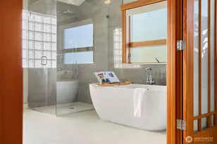 2422 NW 58th St, Seattle, WA 98107 - Photo 16