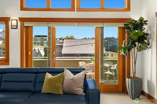 2422 NW 58th St, Seattle, WA 98107 - Photo 2