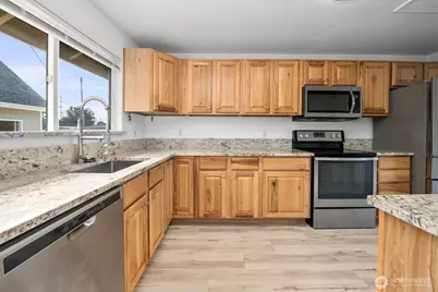 410 E Scott Street, Aberdeen, WA 98520 - Photo 12