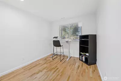 22 223rd St SW, Bothell, WA 98021 - Photo 4