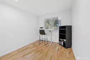 22 223rd St SW, Bothell, WA 98021 - Photo 4