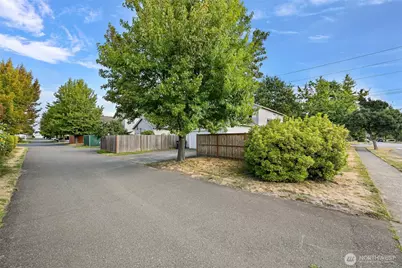 8801 Vinup Road, Lynden, WA 98264 - Photo 24
