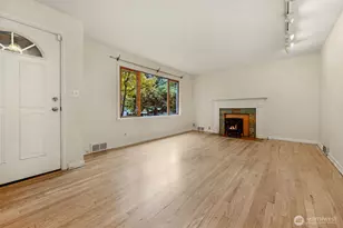 8 W Fulton St, Seattle, WA 98119 - Photo 8