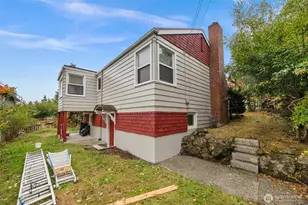 8 W Fulton St, Seattle, WA 98119 - Photo 22