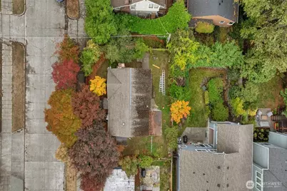 8 W Fulton Street, Seattle, WA 98119 - Photo 32