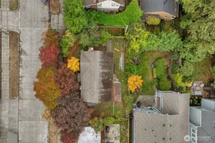 8 W Fulton St, Seattle, WA 98119 - Photo 32