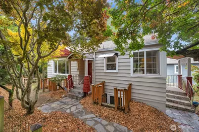 8 W Fulton Street, Seattle, WA 98119 - Photo 2