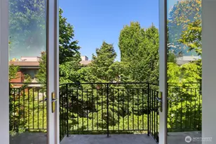 719 Harvard Ave E, Seattle, WA 98102 - Photo 20