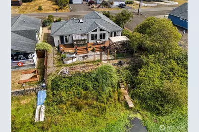 365 Canal Drive NE, Ocean Shores, WA 98569 - Photo 28