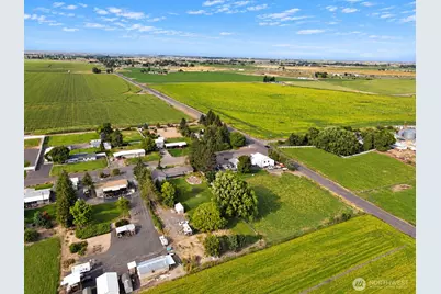 2207 W Parks Lane, Othello, WA 99344 - Photo 34
