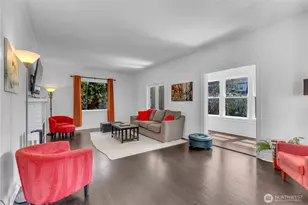 250 NE 50th St, Seattle, WA 98105 - Photo 6