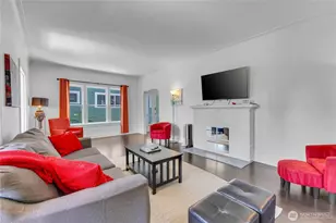 250 NE 50th St, Seattle, WA 98105 - Photo 8