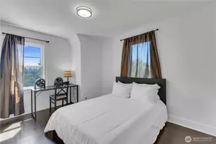 250 NE 50th St, Seattle, WA 98105 - Photo 22