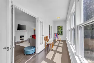 250 NE 50th Street, Seattle, WA 98105 - Photo 10