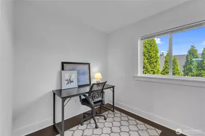 250 NE 50th Street, Seattle, WA 98105 - Photo 24