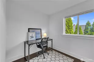 250 NE 50th St, Seattle, WA 98105 - Photo 24