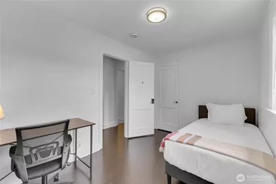 250 NE 50th Street, Seattle, WA 98105 - Photo 20