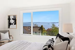 2527 Westmont Way W, Seattle, WA 98199 - Photo 16