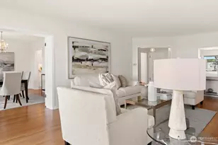 2527 Westmont Way W, Seattle, WA 98199 - Photo 4