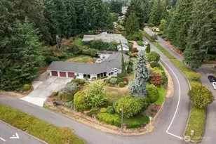 701 175th St SW, Bothell, WA 98012 - Photo 38