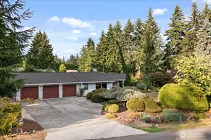 701 175th St SW, Bothell, WA 98012 - Photo 2