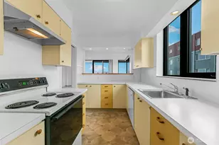 521 5th Ave W, Seattle, WA 98119 - Photo 10