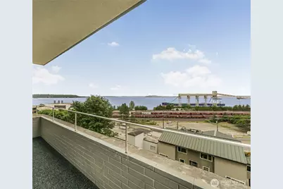 521 5th Avenue W #306, Seattle, WA 98119 - Photo 8