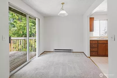 19433 28th Avenue NE #C, Lake Forest Park, WA 98155 - Photo 4