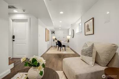 319 Smith Place, Seattle, WA 98109 - Photo 22
