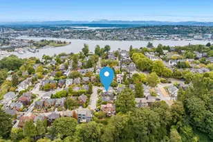 319 Smith Pl, Seattle, WA 98109 - Photo 32
