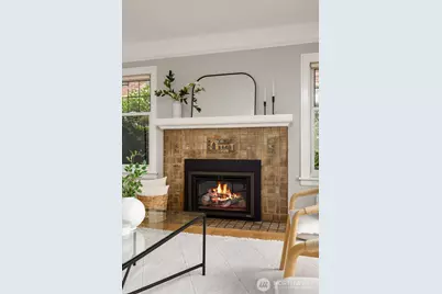 319 Smith Place, Seattle, WA 98109 - Photo 8