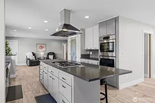 16231 Valhalla Dr, Bothell, WA 98011 - Photo 14