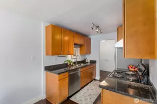 10110 Greenwood Ave N, Seattle, WA 98133 - Photo 10
