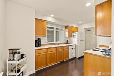5822 14th Drive W #B, Everett, WA 98203 - Photo 8