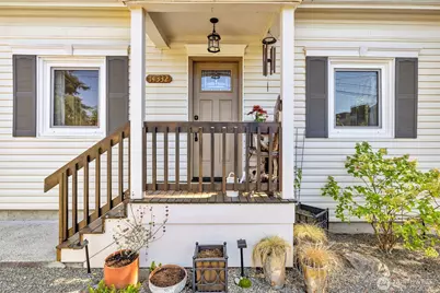 14332 Phinney Avenue N, Seattle, WA 98133 - Photo 4