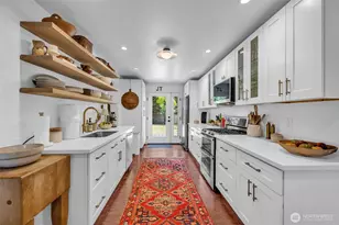 14332 Phinney Ave N, Seattle, WA 98133 - Photo 16