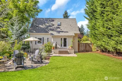 14332 Phinney Avenue N, Seattle, WA 98133 - Photo 32