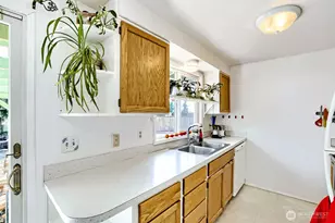 9307 3rd Pl SE, Everett, WA 98208 - Photo 8