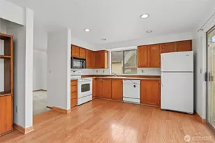 422 S 329th Ln, Federal Way, WA 98003 - Photo 6