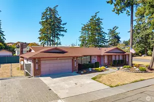 281 NW Fairhaven Dr, Oak Harbor, WA 92877 - Photo 1