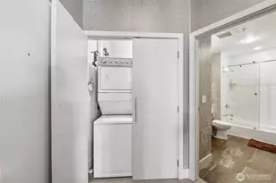303 E Pike St, Seattle, WA 98122 - Photo 20