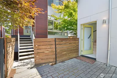8347 12th Avenue NW, Seattle, WA 98117 - Photo 32